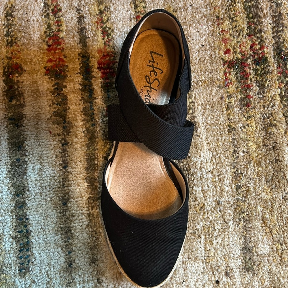Lifestride black espadrilles